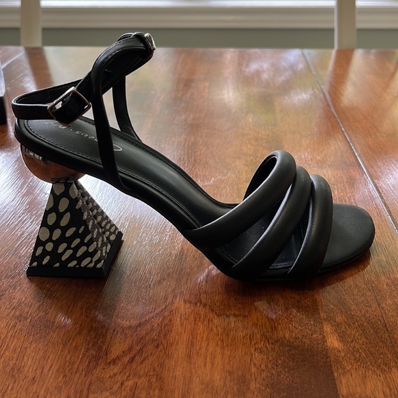 Circus by Sam Edelman sandals - Picture 7 of 7